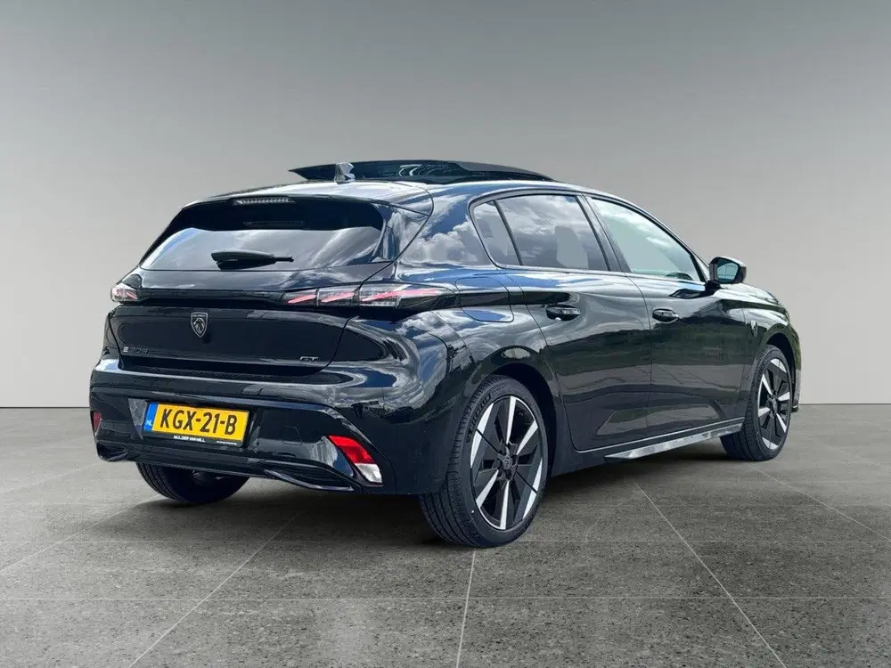 Peugeot 308 GT EV 58kWh 156pk uit 2026, foto 5