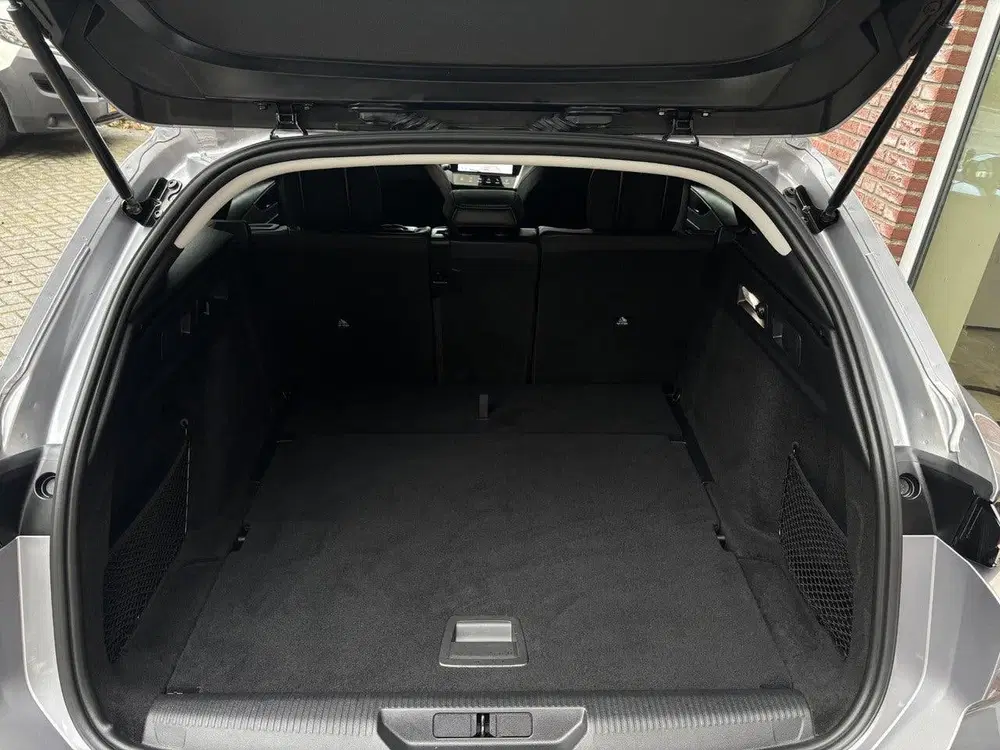 Peugeot 308 SW Allure Pack 1.2 Turbo 130pk EAT8 uit 2024, foto 10