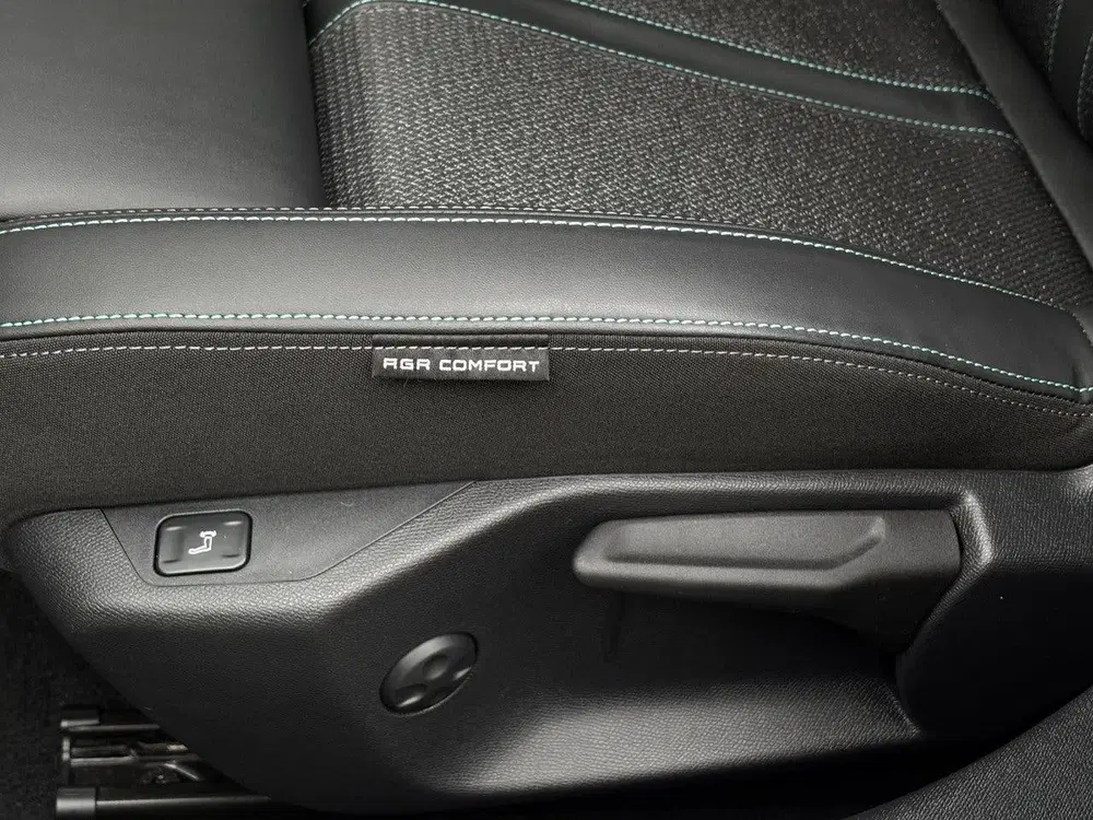 Peugeot 308 SW Allure Pack 1.2 Turbo 130pk EAT8 uit 2024, foto 12