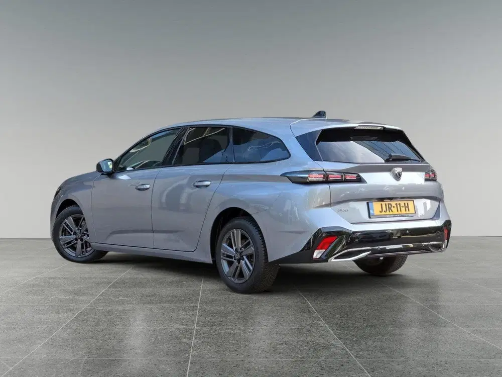 Peugeot 308 SW Allure Pack 1.2 Turbo 130pk EAT8 uit 2024, foto 3