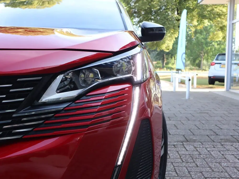 Peugeot 5008 SUV GT PureTech 130pk EAT8 Automaat uit 2022, foto 10