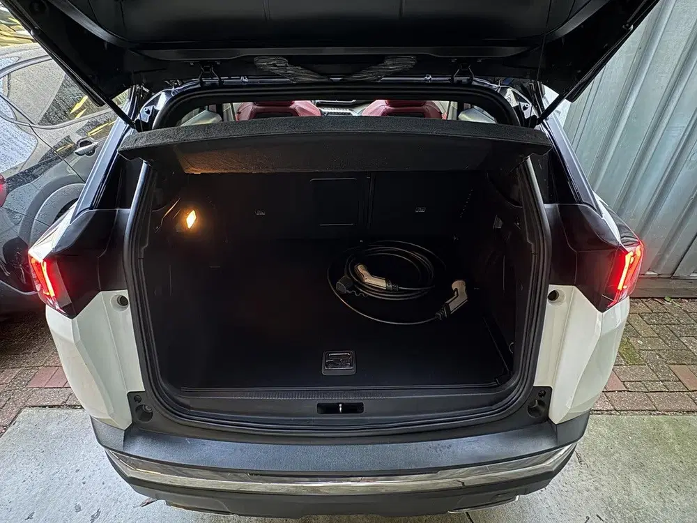 Peugeot 3008 GT 1.6 PHEV HYbrid 225pk e-EAT8 uit 2021, foto 14
