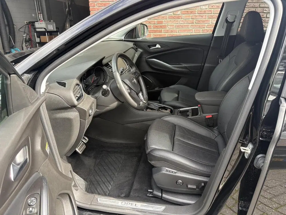 Opel Grandland Ultimate 1.6 Turbo 180pk EAT8 uit 2019, foto 9
