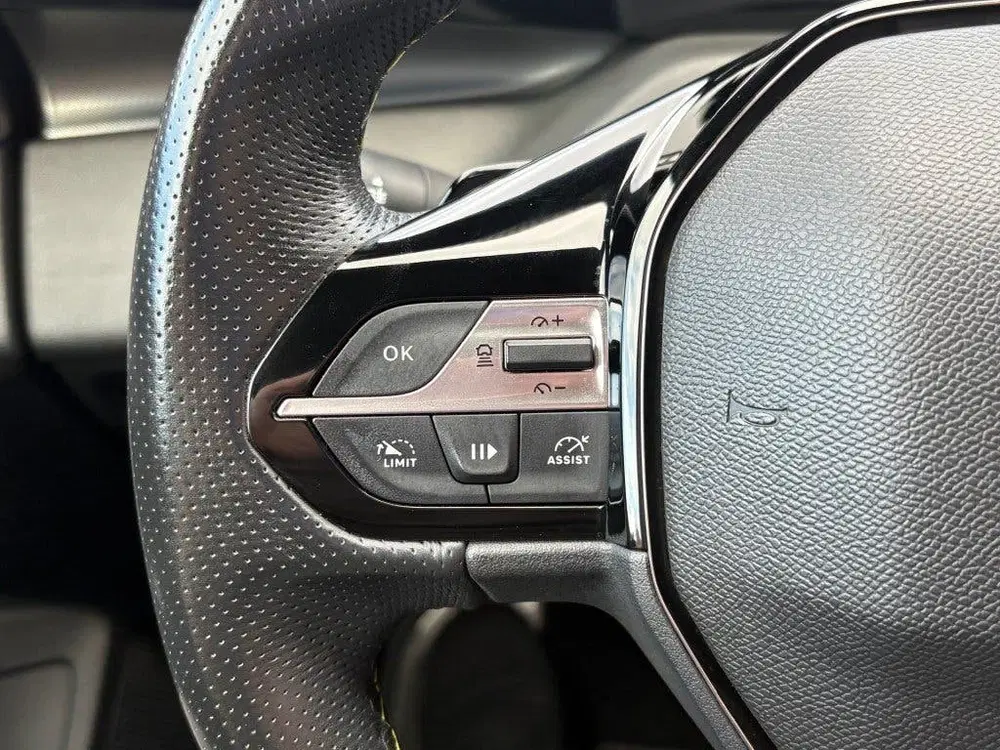 Peugeot 408 1.2 PURETECH 130PK AUT. GT NARDO-GREY NAVI uit 2023, foto 11