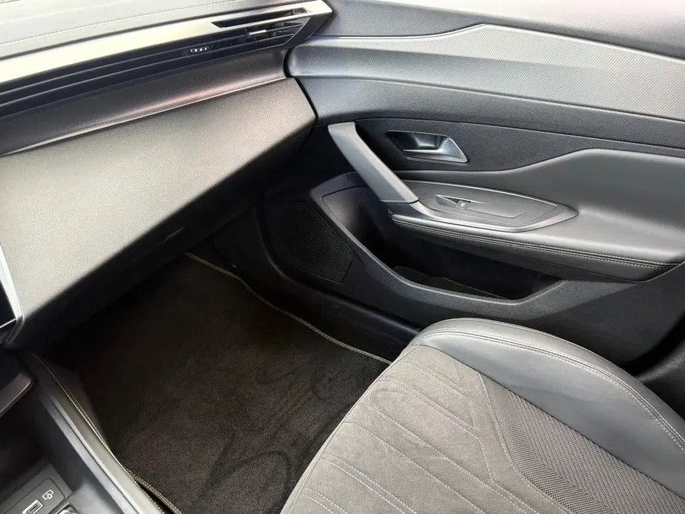 Peugeot 408 1.2 PURETECH 130PK AUT. GT NARDO-GREY NAVI uit 2023, foto 14