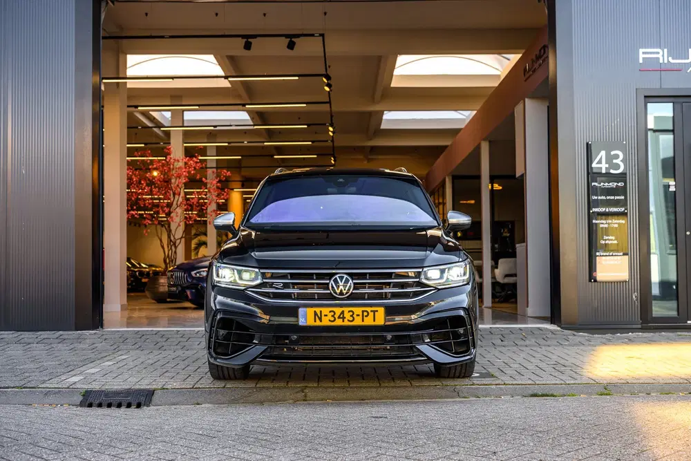 Volkswagen Tiguan 2.0 TSI 320pk 4Motion DSG uit 2020, foto 8