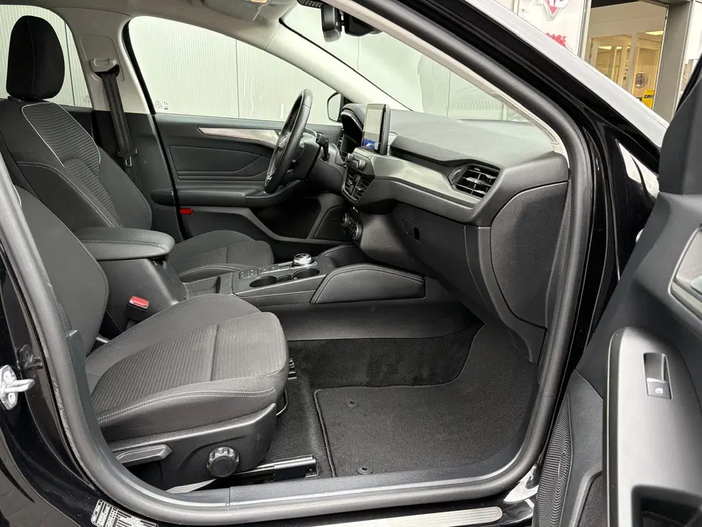 Ford Focus 125PK EcoB Automaat Titanium Carplay-andro uit 2021, foto 10