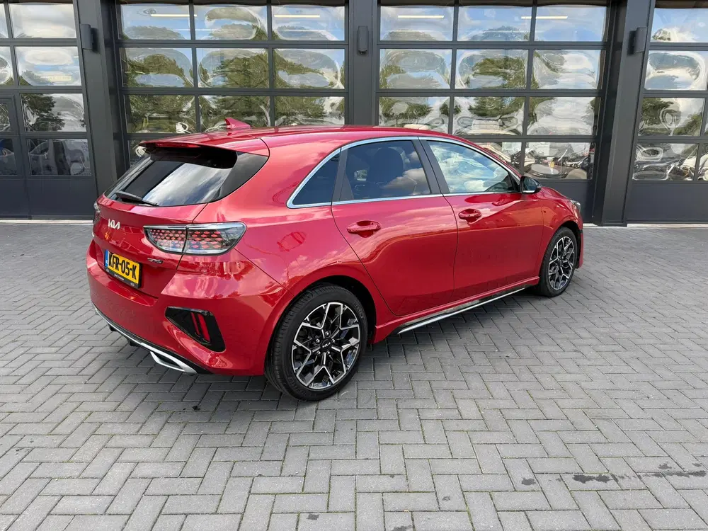 Kia Ceed 1.0 T-GDi GT-Line Camera (bj 2023) uit 2023, foto 2