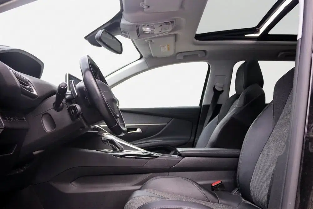 Peugeot 5008 1.2 Allure Business 131PK EAT8 Panoramadak uit 2019, foto 10