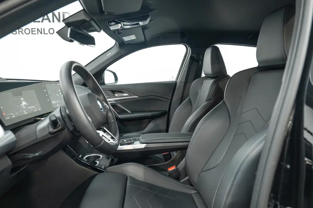 BMW iX2 xDrive30 High Executive M Sport uit 2025, foto 10
