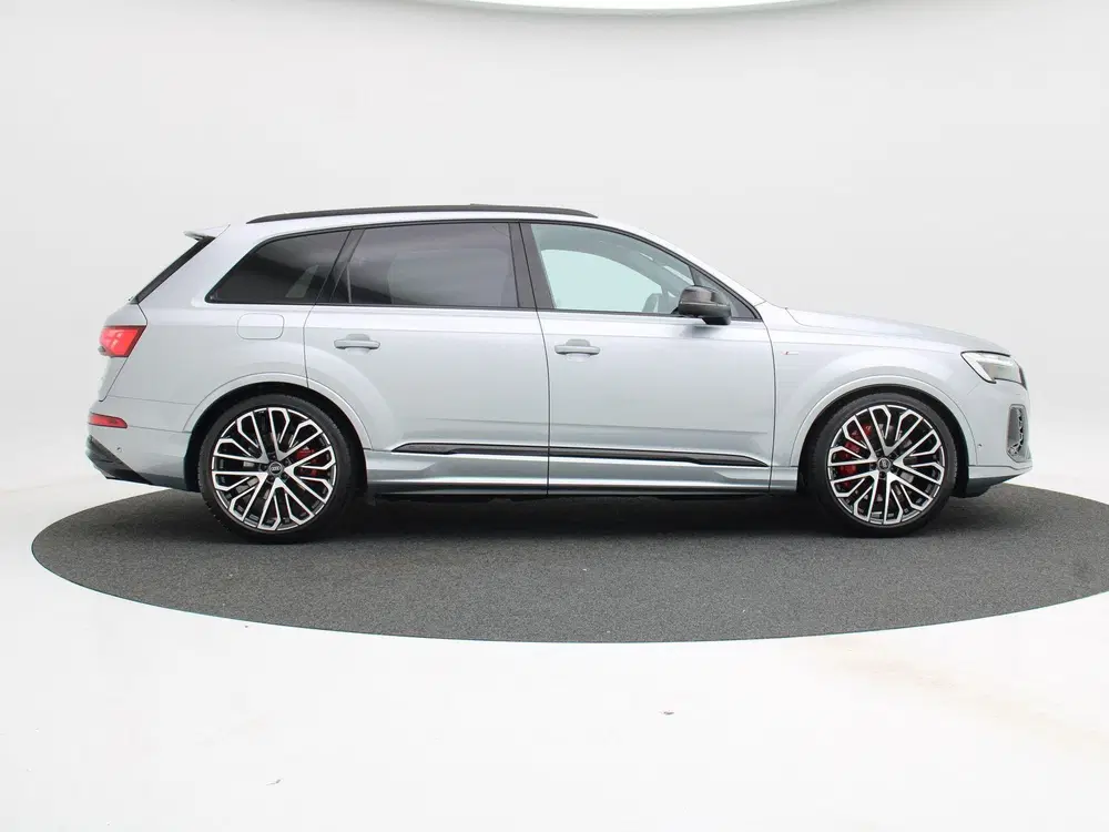 Audi Q7 Pro Line S 55 TFSI e uit 2026, foto 6