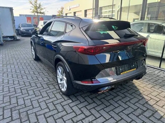 Cupra Formentor 1.4 e-Hybrid 204pk DSG-6 Business uit 2023, foto 2