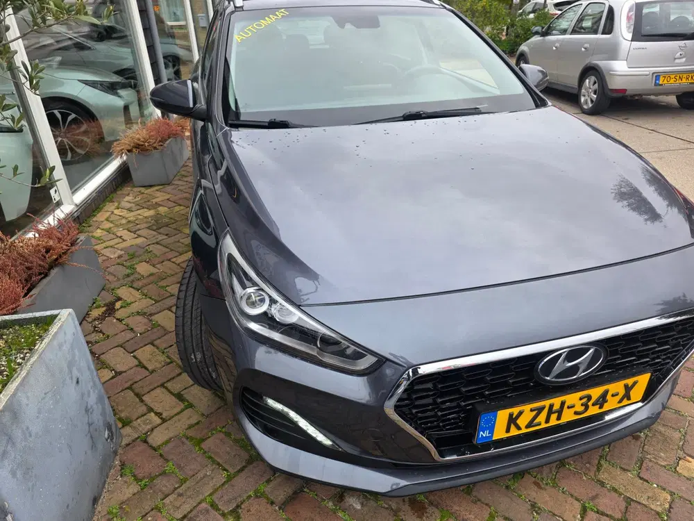 Hyundai i30 1.4 T-GDI Premiumautomaat uit 2019, foto 13