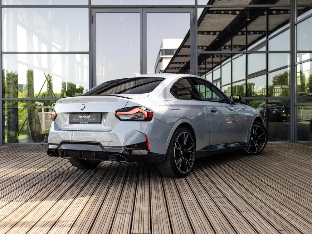 BMW 2-serie 2-serie Coupé M240i xDrive uit 2023, foto 2