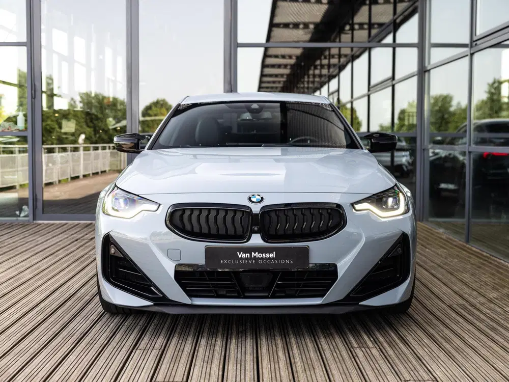 BMW 2-serie 2-serie Coupé M240i xDrive uit 2023, foto 3