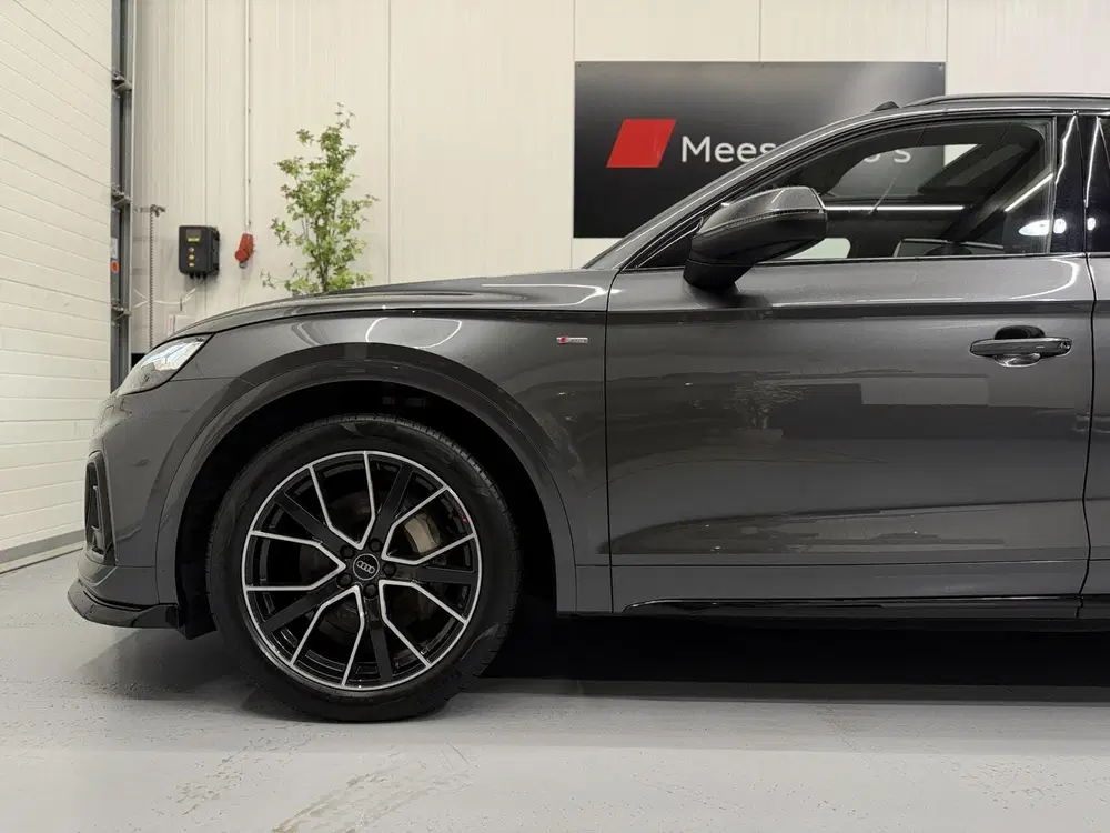 Audi Q5 50 TFSI e S edition uit 2023, foto 11