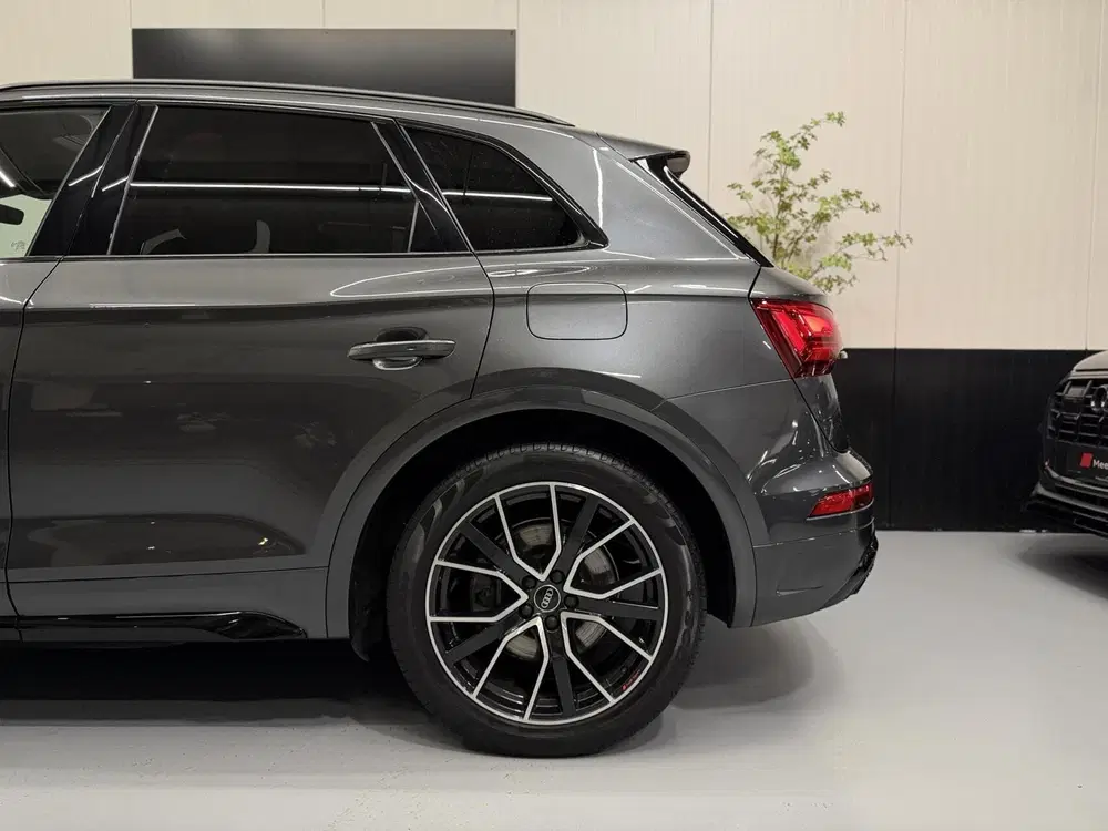 Audi Q5 50 TFSI e S edition uit 2023, foto 13