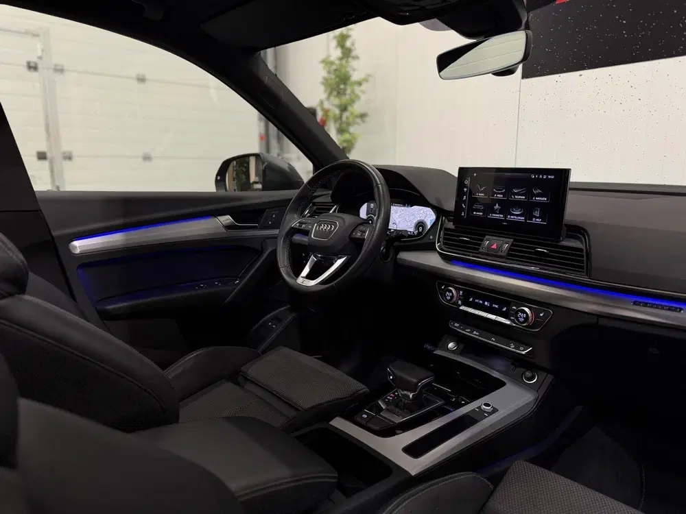 Audi Q5 50 TFSI e S edition uit 2023, foto 2