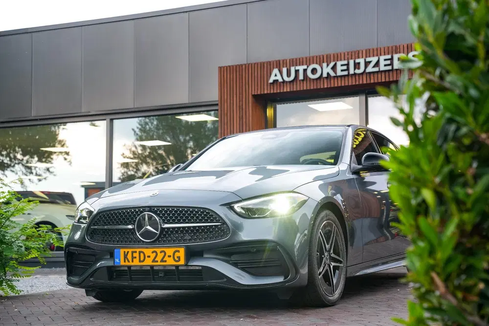 Mercedes-Benz C-Klasse 180 Business Solution AMG Burmester S uit 2025, foto 13