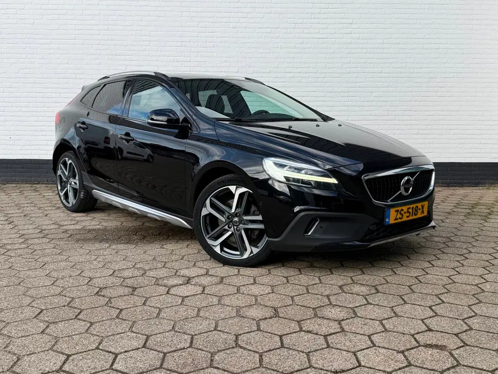 Volvo V40 Cross Country T3 Polar+ Luxury PANODAK l LEDER l C uit 2019, foto 7