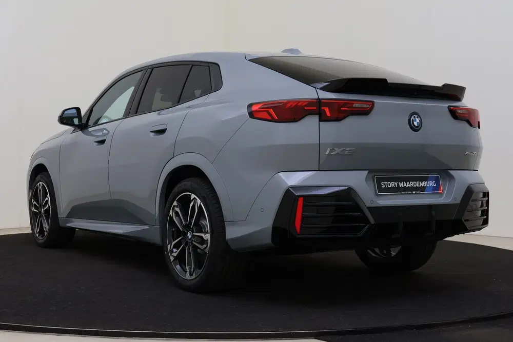 BMW iX2 xDrive30 M Sport uit 2026, foto 15