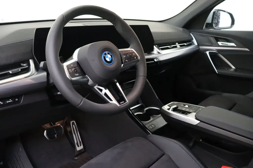 BMW iX2 xDrive30 M Sport uit 2026, foto 3
