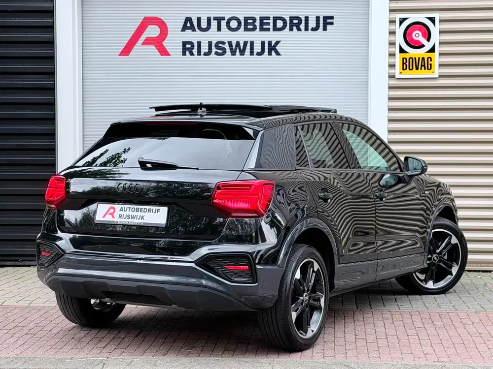 Audi Q2 35 TFSI S Edition Pano uit 2023, foto 4