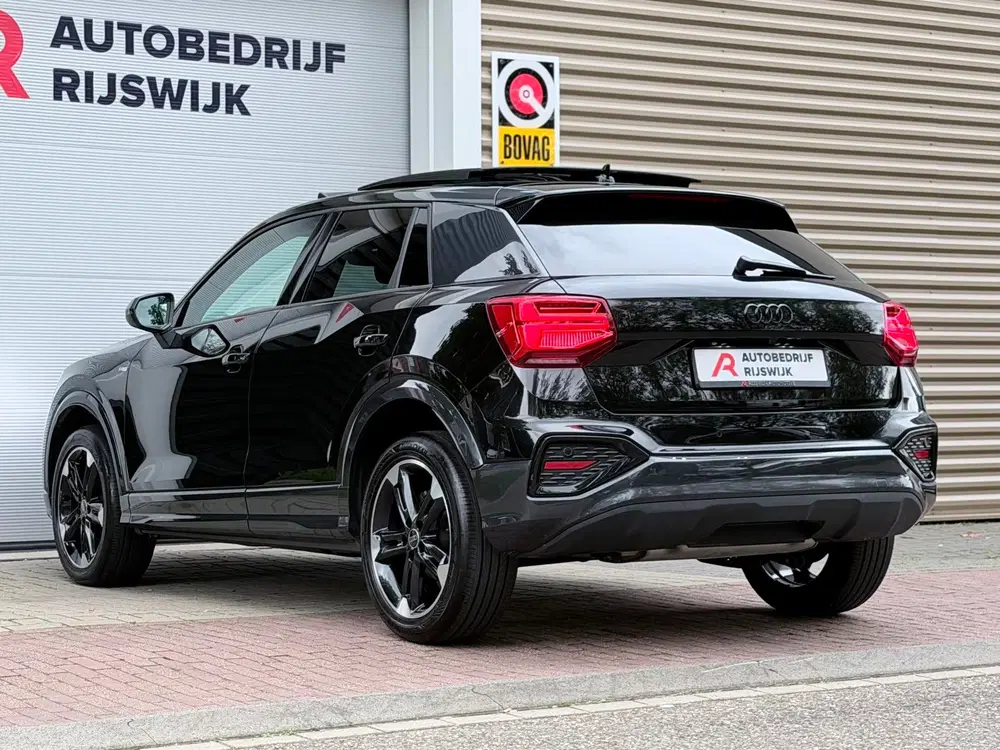Audi Q2 35 TFSI S Edition Pano uit 2023, foto 8
