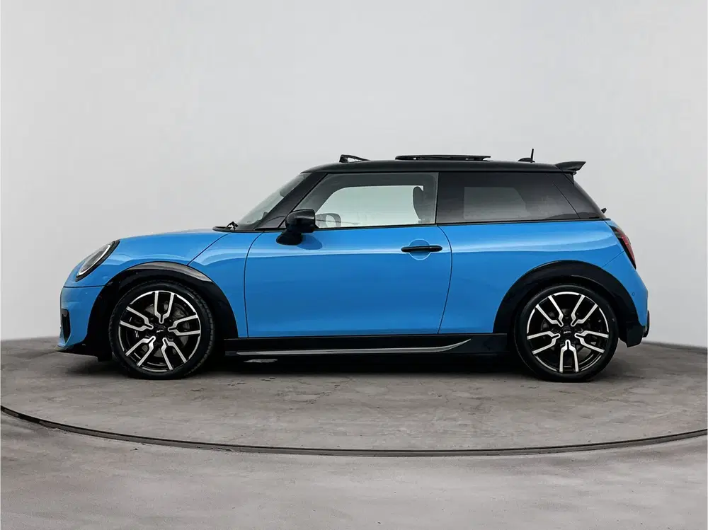 Mini Hatchback Cooper S Automaat uit 2024, foto 2