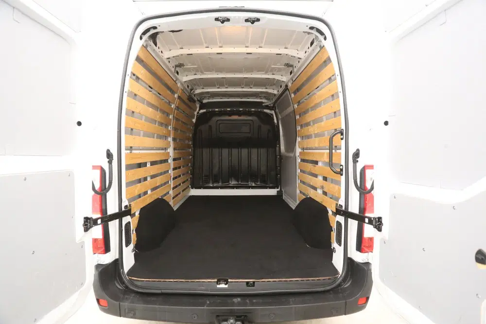 Renault Master T35 2.3 dCi 180PK L2H2 uit 2022, foto 3