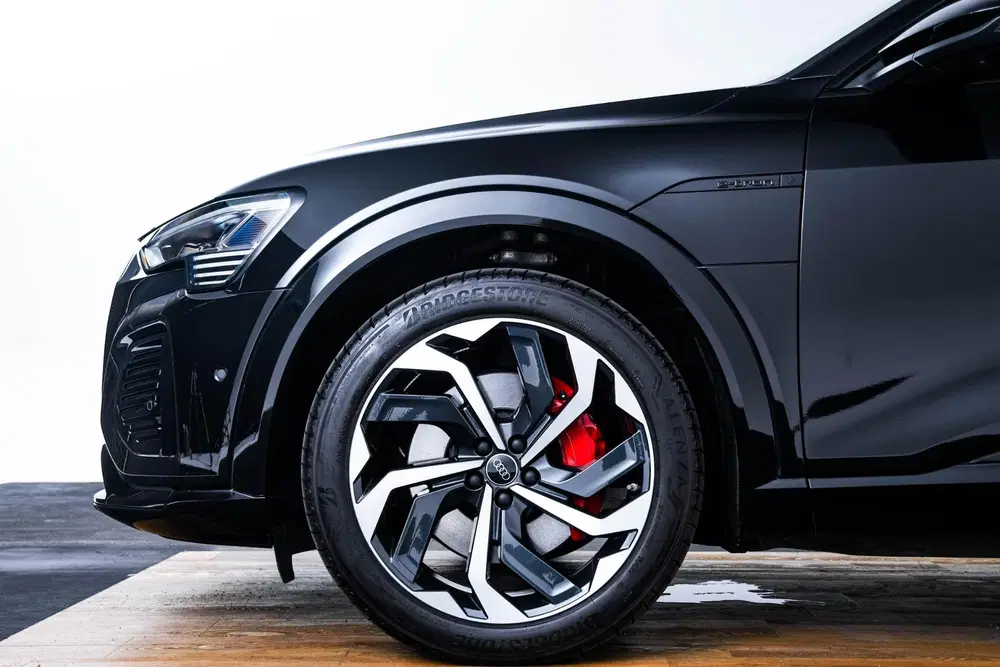 Audi Q8 e-tron 55 quattro S Edition 115 kWh Trekhaak uit 2024, foto 9