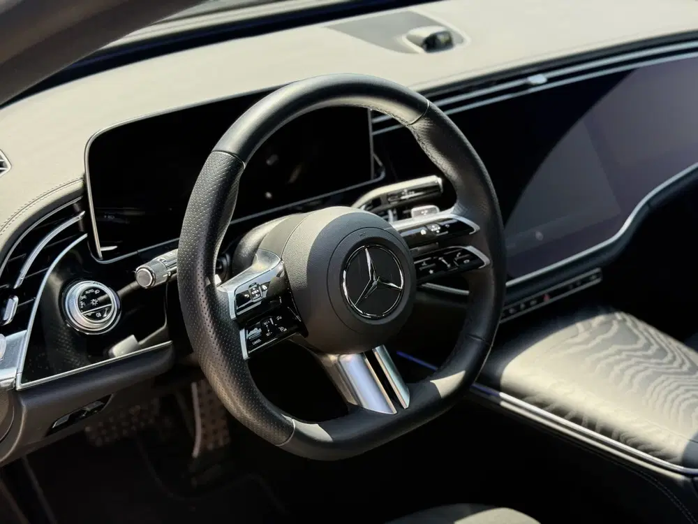 Mercedes-Benz E-Klasse 300 de AMG Line Pano Hyperscreen uit 2024, foto 15