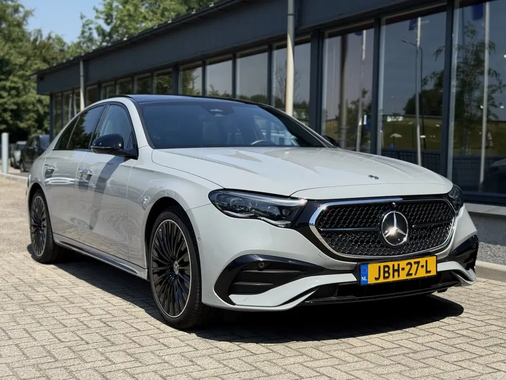 Mercedes-Benz E-Klasse 300 de AMG Line Pano Hyperscreen uit 2024, foto 5