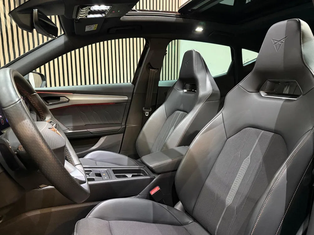 Cupra Formentor 1.4 e-Hybrid VZ Performance Pano l 245PK l uit 2022, foto 18