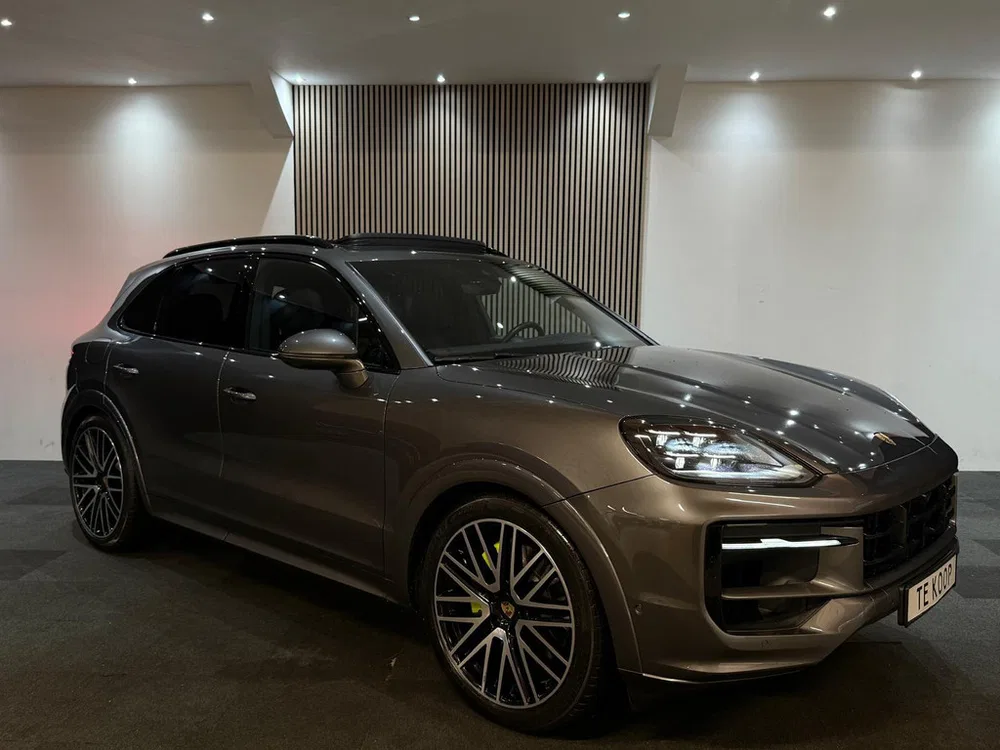 Porsche Cayenne 3.0 E-Hybrid Chrono sport l Pano l Leder l uit 2024, foto 4