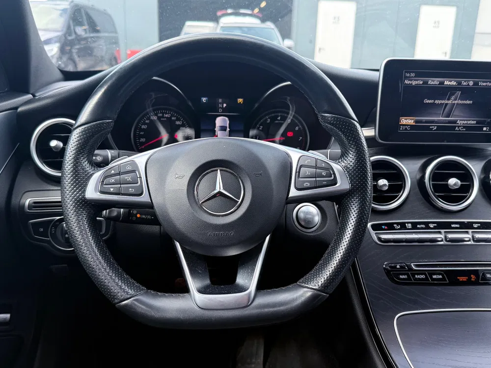 Mercedes-Benz C-Klasse 180 AMG Night Pakket l Pano l Keyles l Cam uit 2018, foto 15