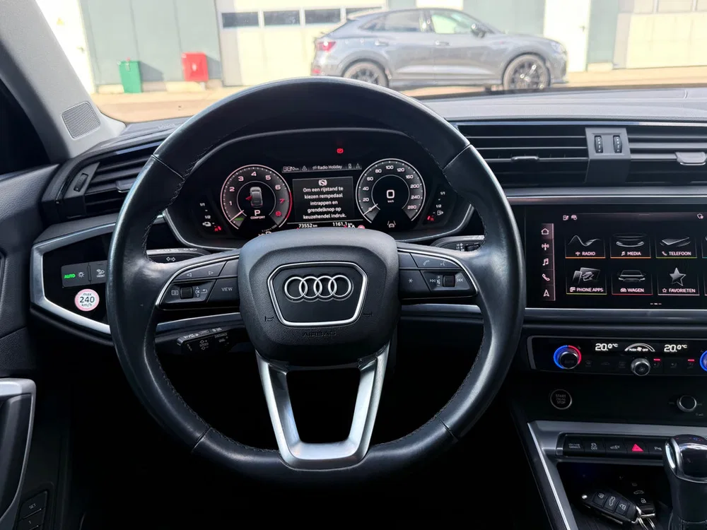 Audi Q3 45 TFSI e S-Line Pano l Matrix l RS-Pakket uit 2022, foto 13