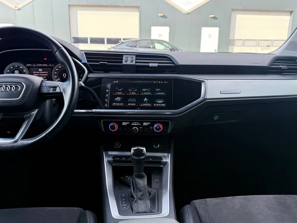 Audi Q3 45 TFSI e S-Line Pano l Matrix l RS-Pakket uit 2022, foto 14