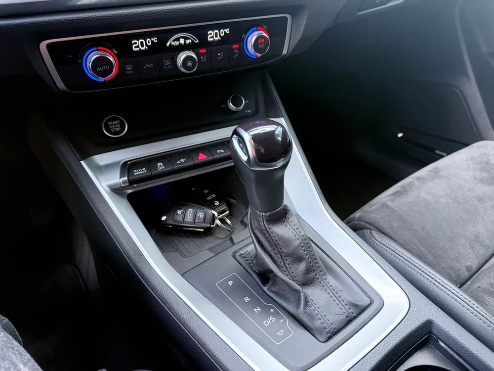 Audi Q3 45 TFSI e S-Line Pano l Matrix l RS-Pakket uit 2022, foto 15