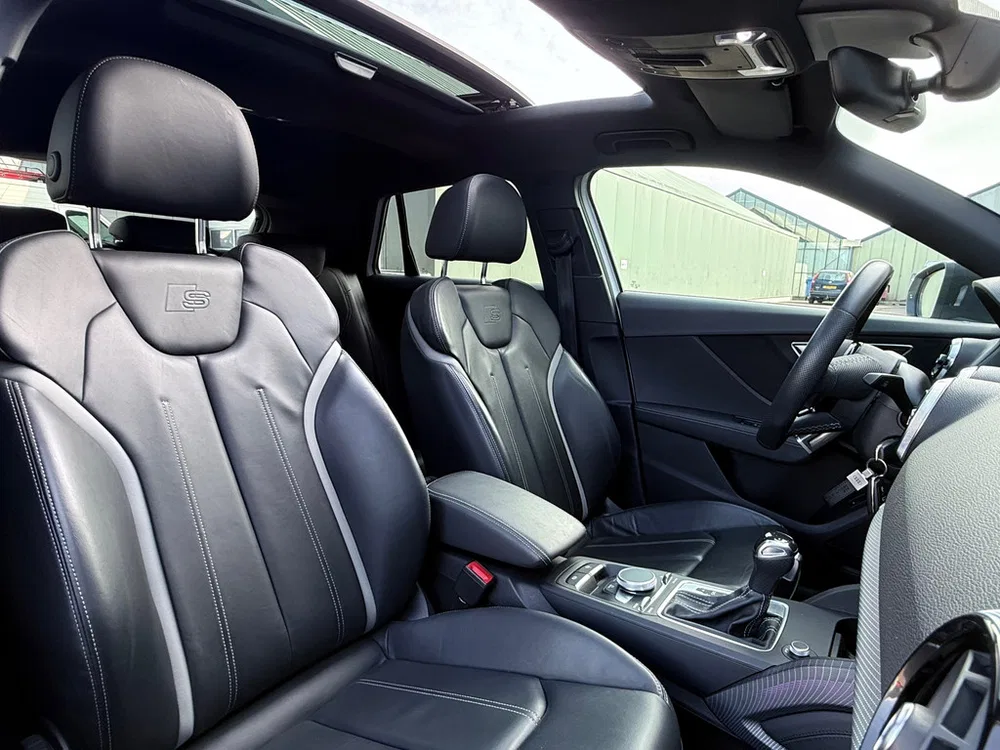 Audi Q2 35 TFSI 3x S-Line l Pano l Leder l Ambient uit 2022, foto 13