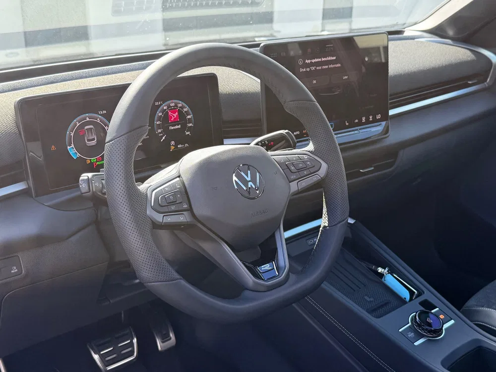 Volkswagen T-Roc 1.5 TSI R-Line Pano l Camera l Ambient l A uit 2026, foto 10