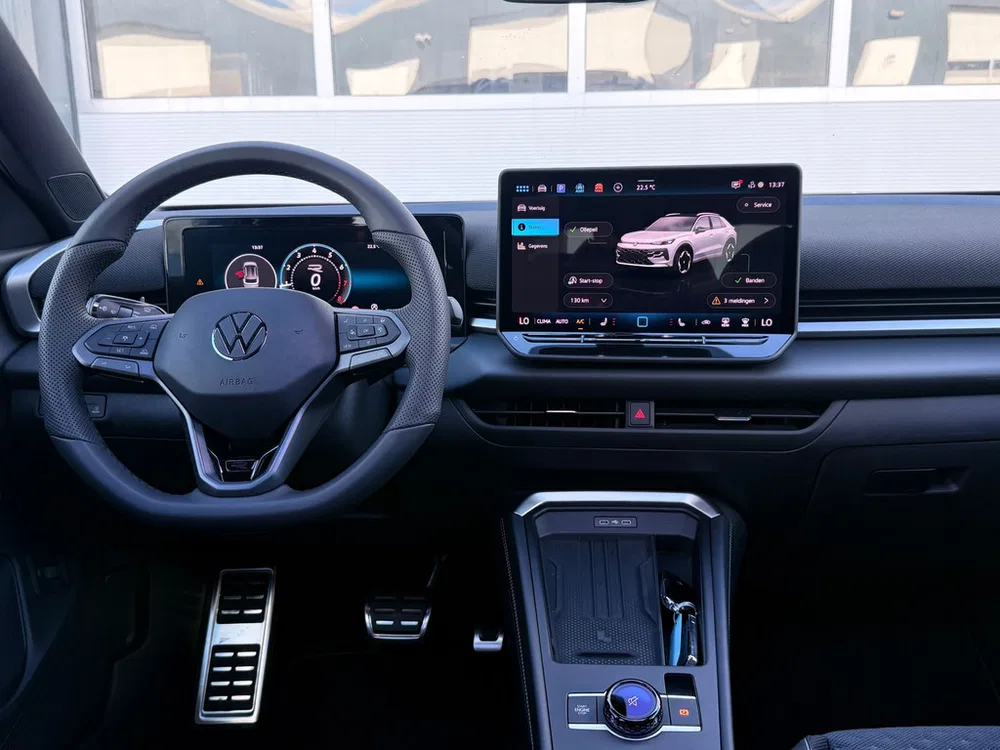 Volkswagen T-Roc 1.5 TSI R-Line Pano l Camera l Ambient l A uit 2026, foto 12