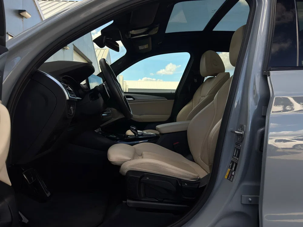 BMW X3 XDrive30e High Executive M-Pack l Leder l uit 2022, foto 9