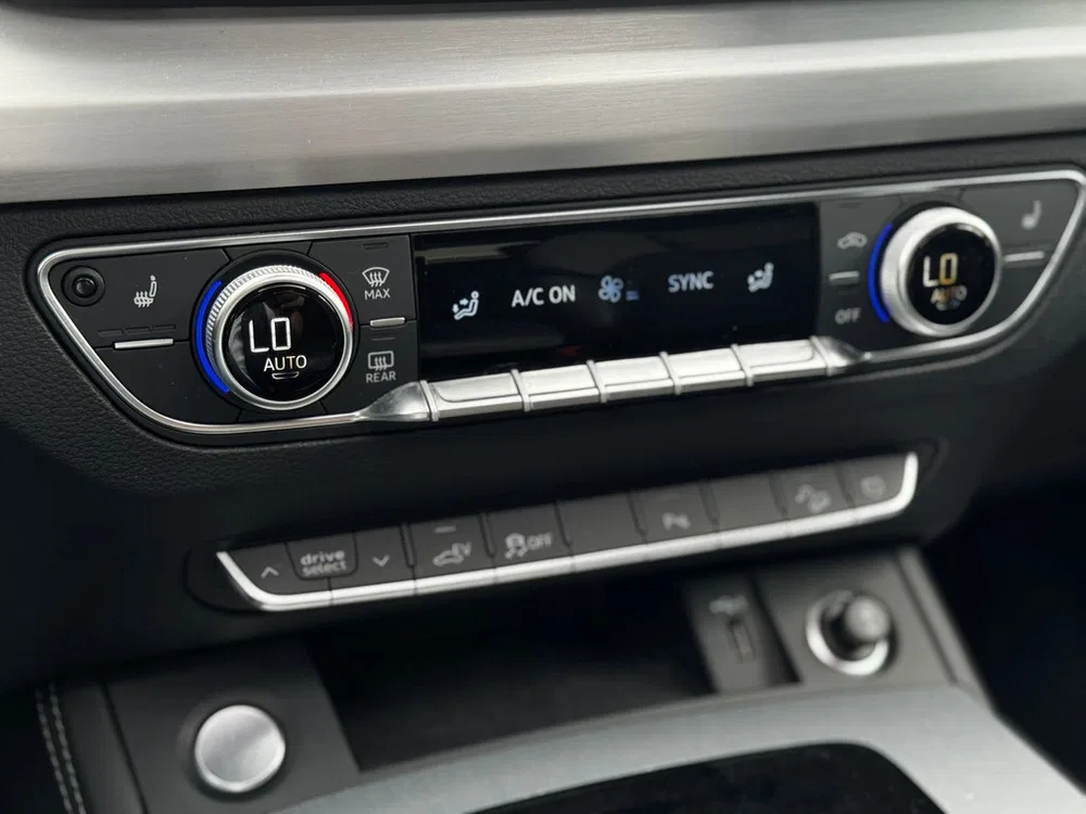 Audi Q5 55 TFSI e S-Line Pano l Camera l Half Lede uit 2023, foto 19