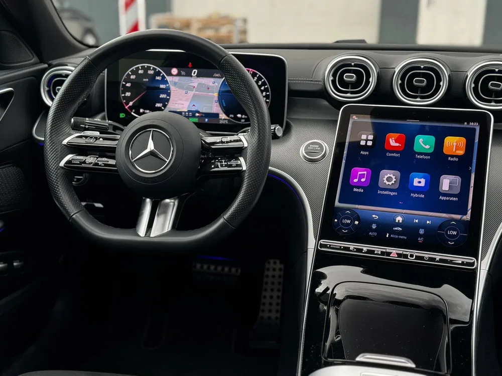 Mercedes-Benz C-Klasse 300 e star Edition AMG Line Plus Pano l Am uit 2025, foto 11