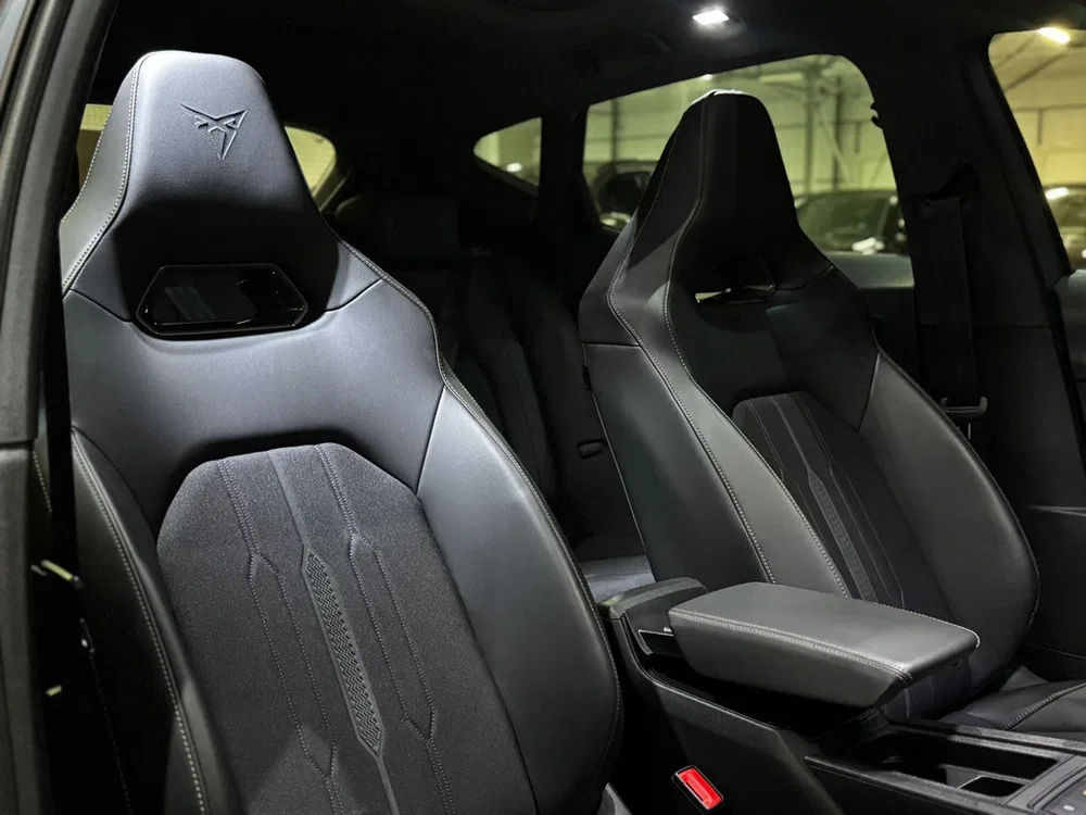 Cupra Formentor 1.4 e-Hybrid VZ Copper Edition Pano l Memo uit 2022, foto 14