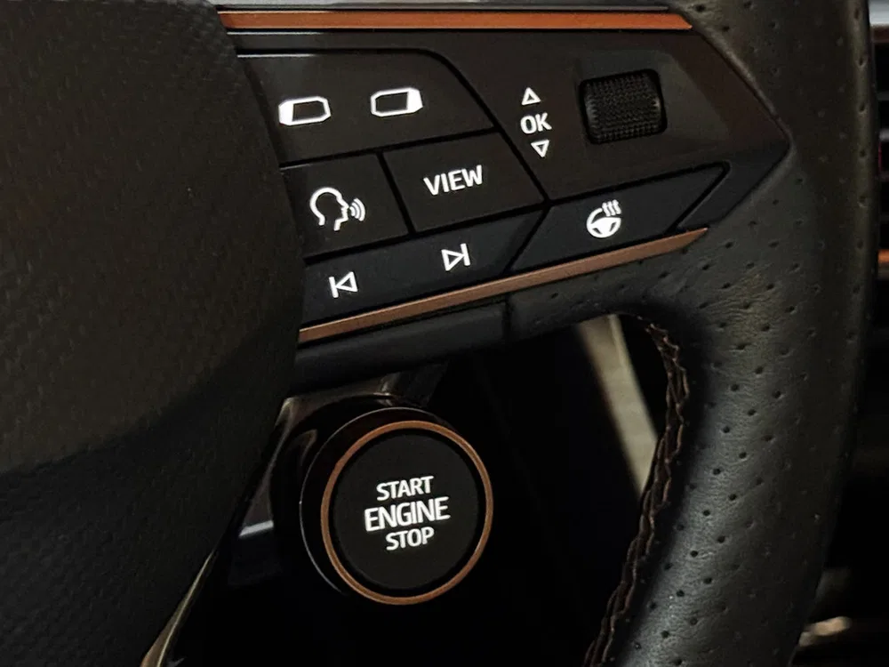Cupra Formentor 1.4 e-Hybrid VZ Copper Edition Pano l Memo uit 2022, foto 17
