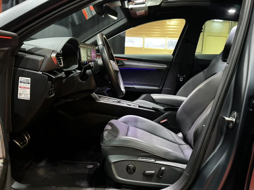 Cupra Formentor 1.4 e-Hybrid VZ Copper Edition Pano l Memo uit 2022, foto 9