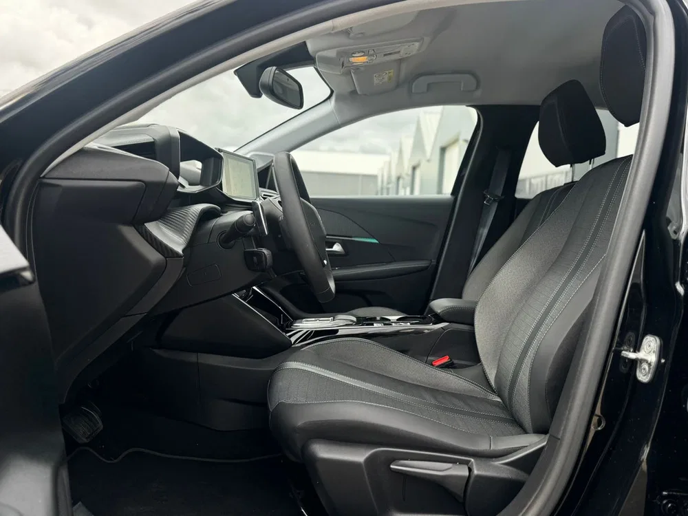 Peugeot 208 1.2 PureTech Allure Pack Automaat l Virtua uit 2023, foto 9