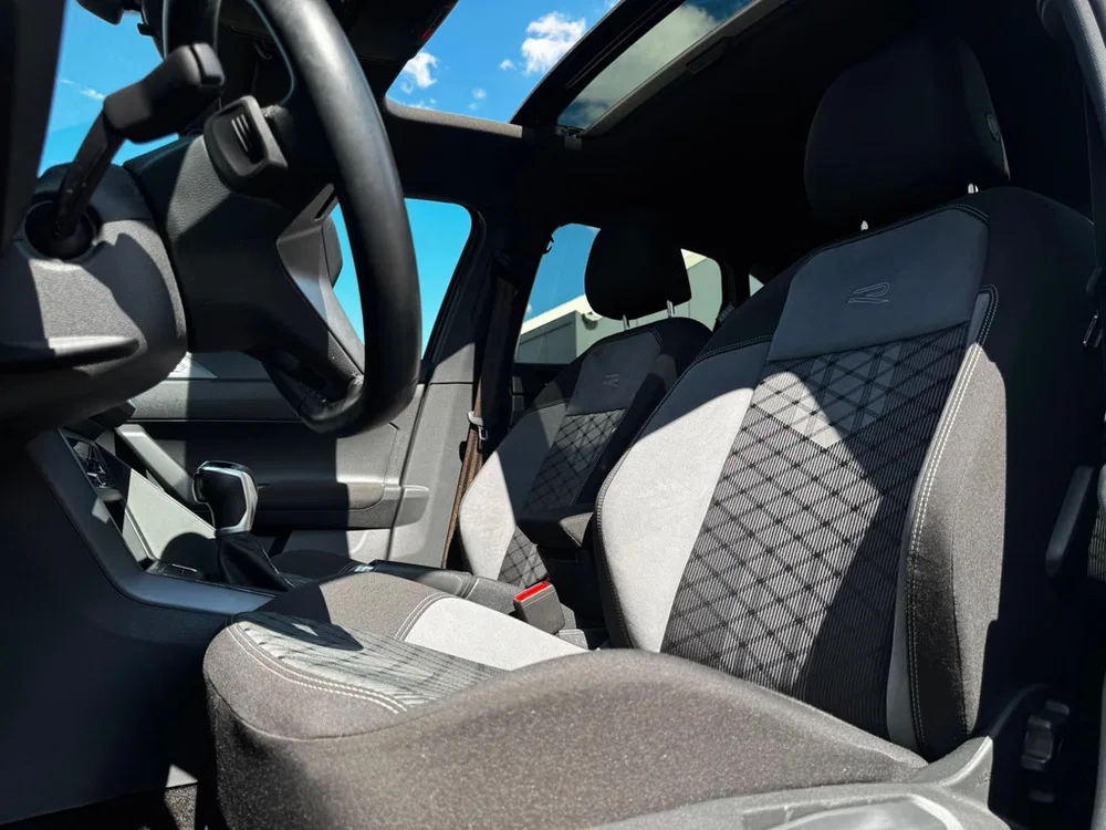 Volkswagen Taigo 1.0 TSI R-Line Pano l IQ l ACC l Virtual l uit 2024, foto 11